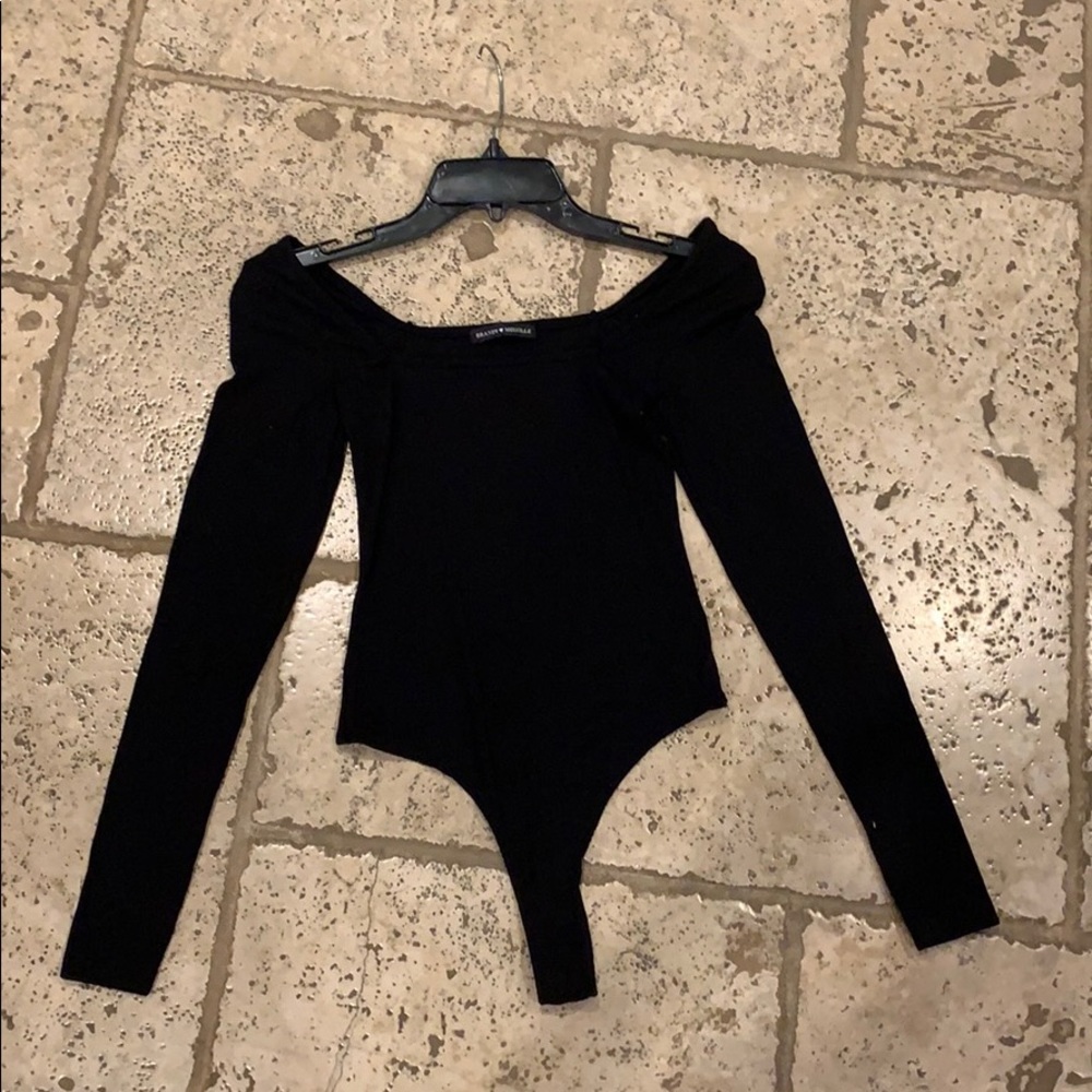Brandy Melville Long Sleeve Body suite